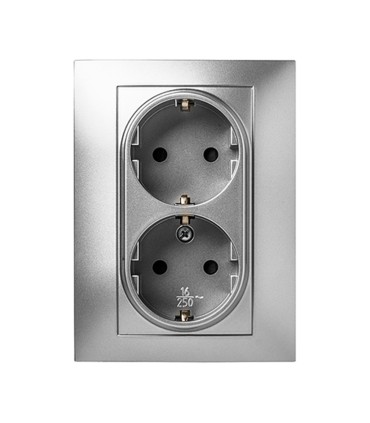 TOMA CORR.DOBLE HABITAT15 16A-250V ALU.