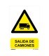 SEÑAL PELIGRO SALIDA CAMIONES 210X300MM